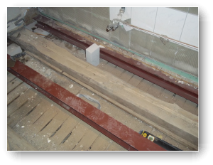 fertig und nun der Fu�boden und Trockenbau